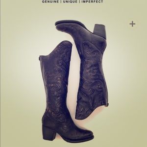 ISO Bed Stu Anna Sui Lucianna in black